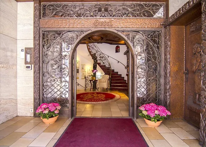 فندق Zur Weinsteige 4*