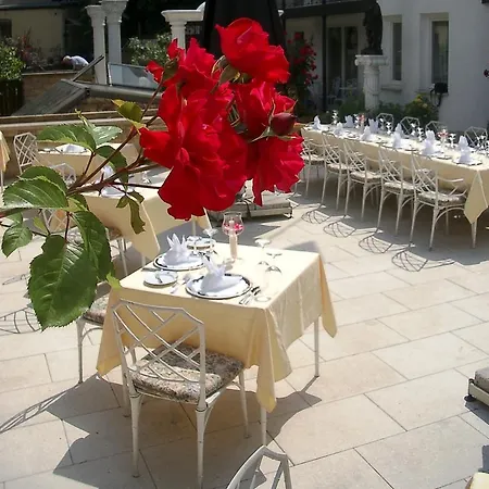 Hotel Zur Weinsteige**** 4*