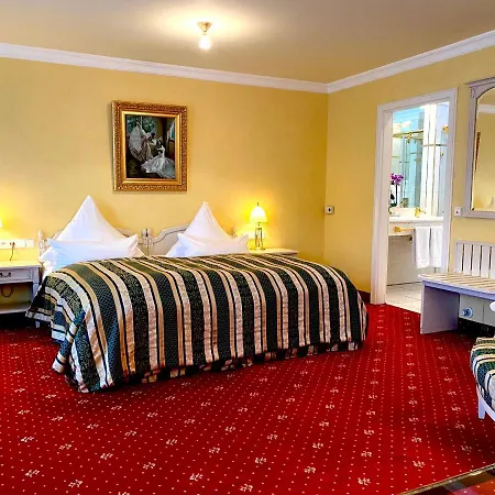 Zur Weinsteige 4* شتوتغارت