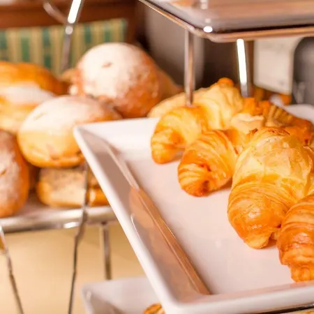 Zur Weinsteige מלון