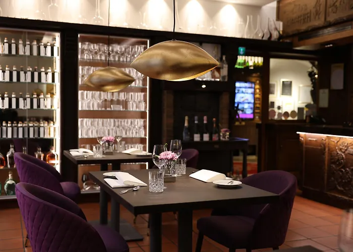 Hotel Zur Weinsteige 4*