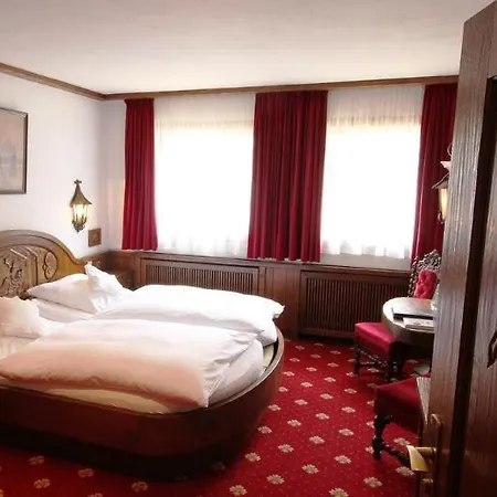 Zur Weinsteige Hotel 4*